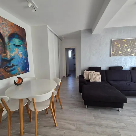 شقة Portabella Novigrad *