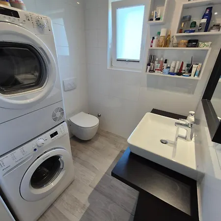 Portabella Novigrad شقة *