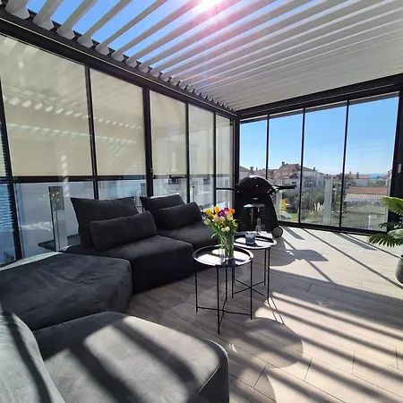 Portabella Novigrad شقة